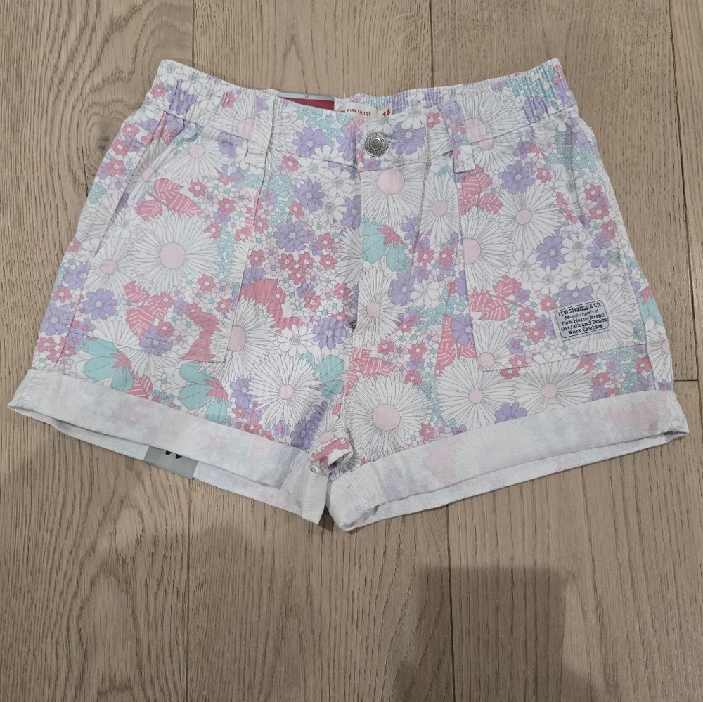 New Levi's Floral Jean Shorts